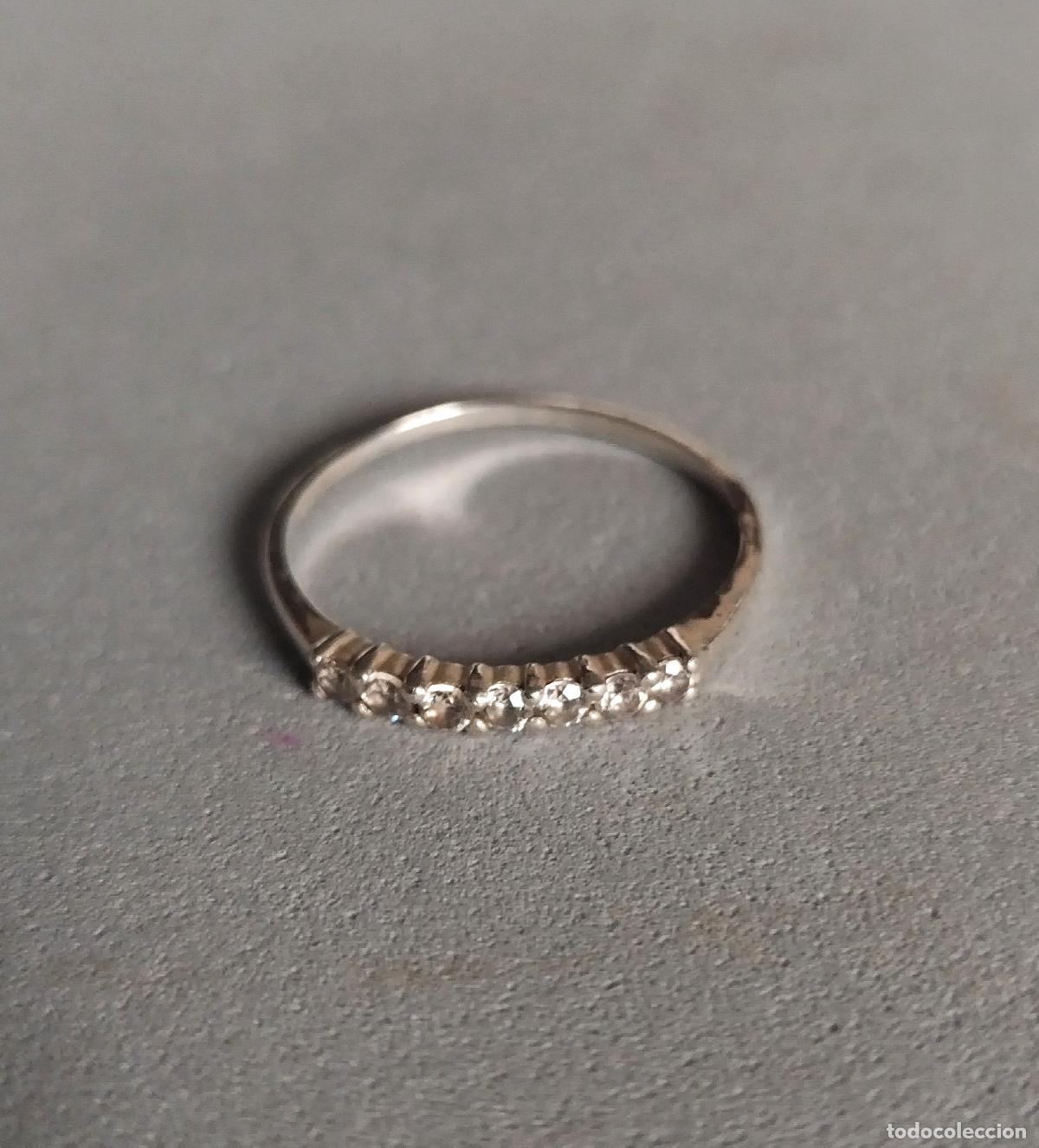 Joyeria: Anillo de plata de ley con circonitas. - Foto 2