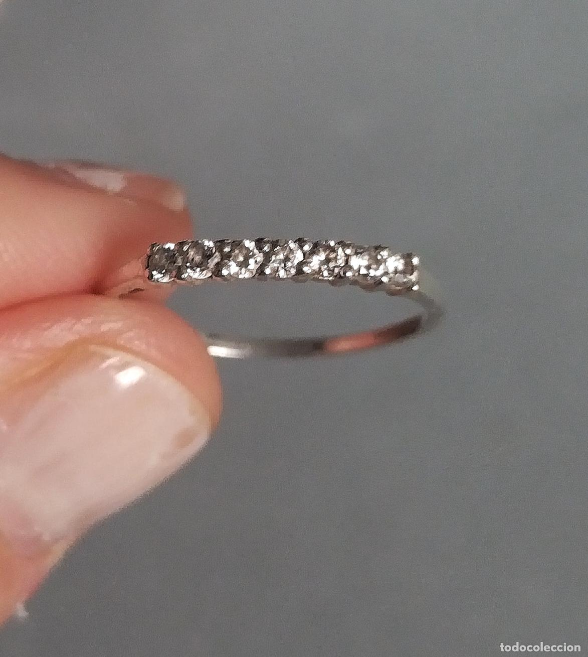 Joyeria: Anillo de plata de ley con circonitas. - Foto 4