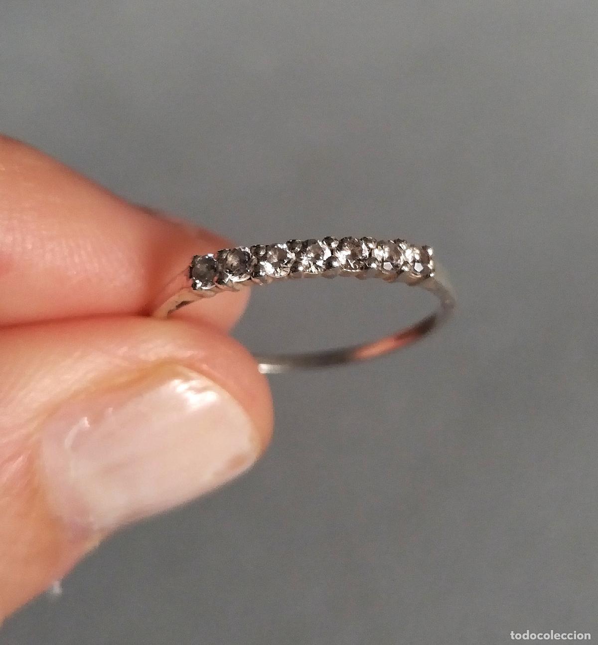 Joyeria: Anillo de plata de ley con circonitas. - Foto 5