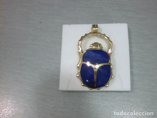 Joyeria: escarabajo en oro 18 kts y lapislazuli