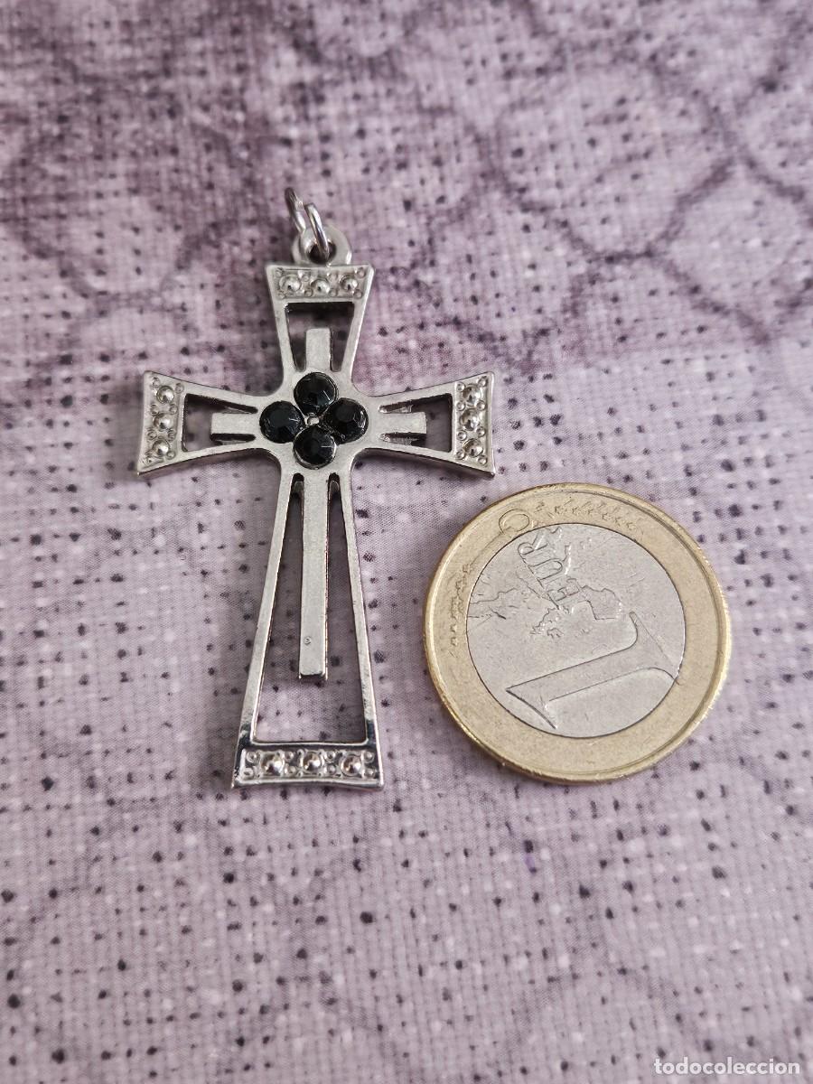 Joyeria: Antigua Cruz De Plata Calada, Cruz Estilizada Con Aberturas Interiores (Calada).