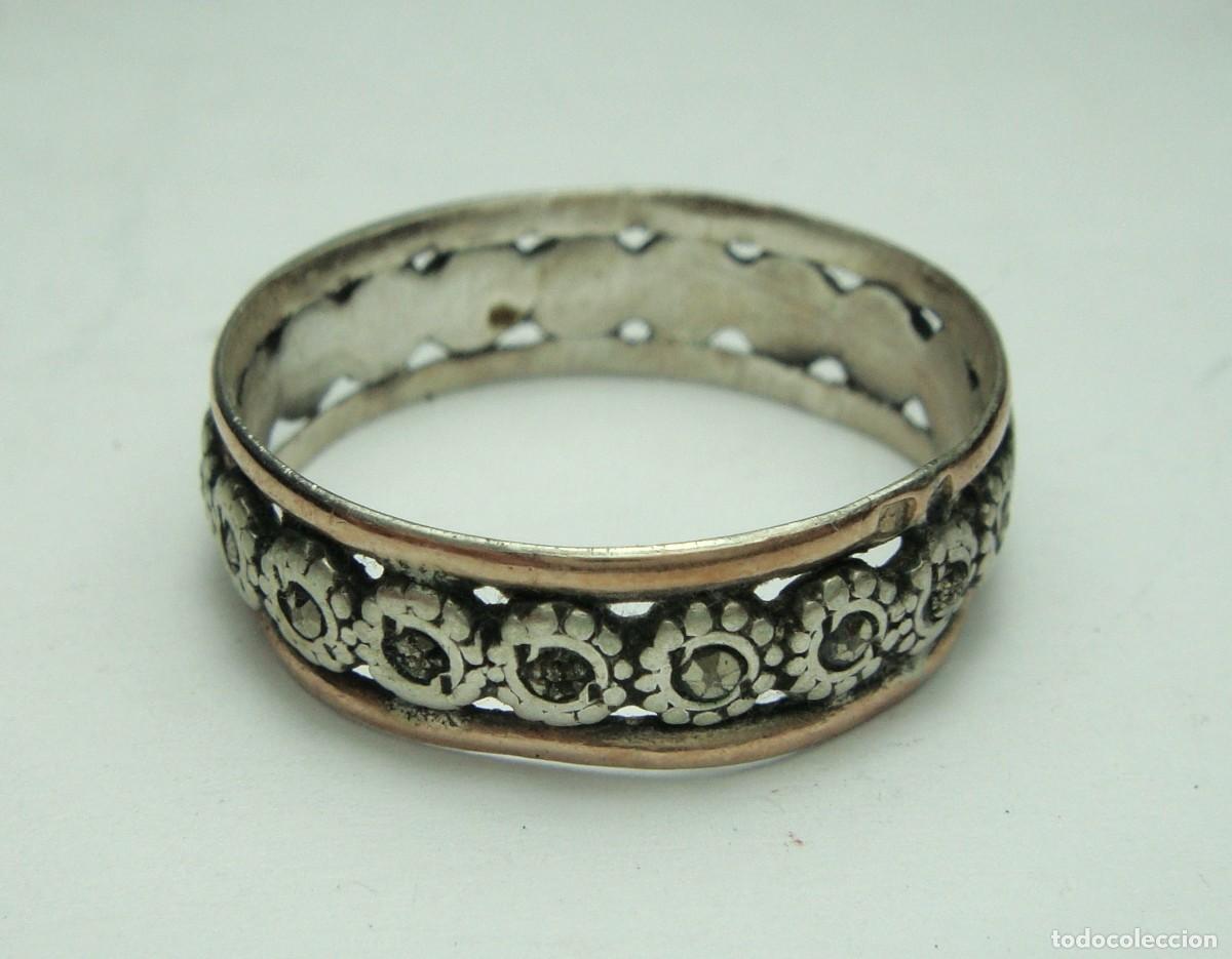 Joyeria: Anillo Calado de Plata y Oro con Marquesitas &middot; ca. 1920&ndash;1940 - Foto 2