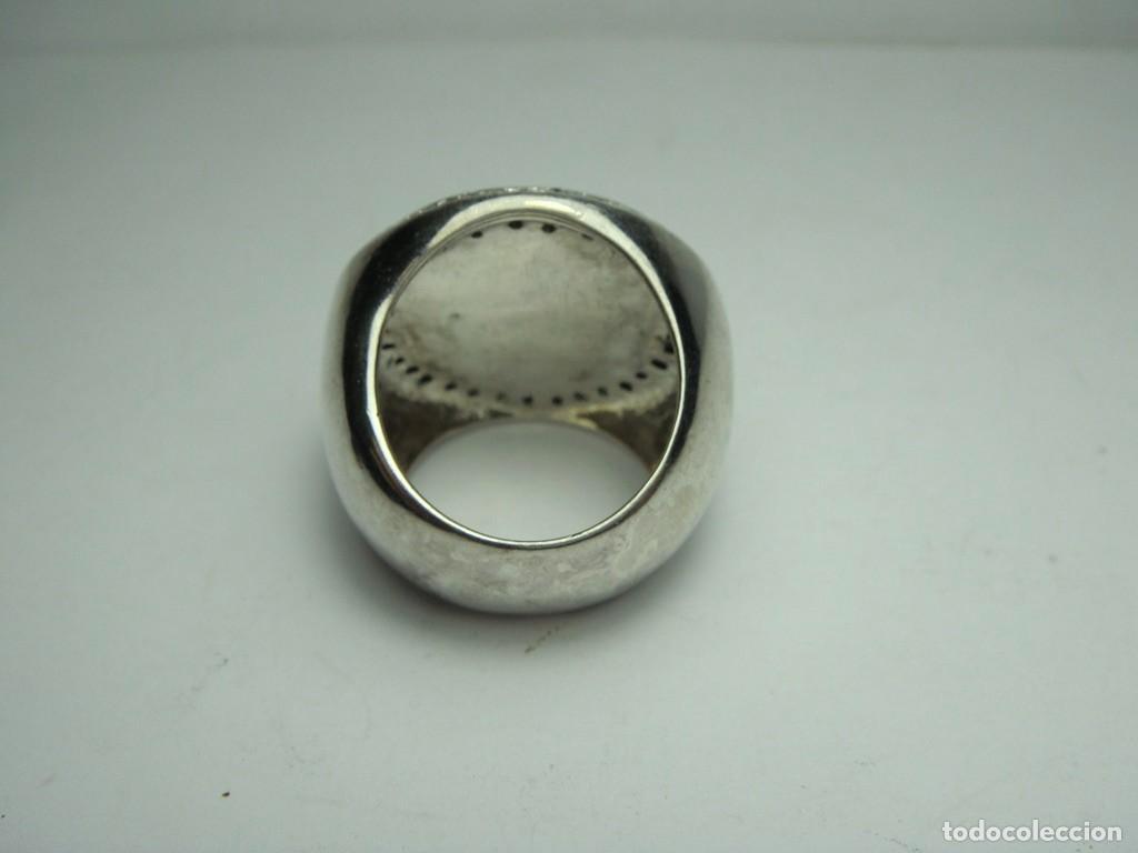 Joyeria: Anillo de Plata con Engaste Circular y Circonitas - Foto 3