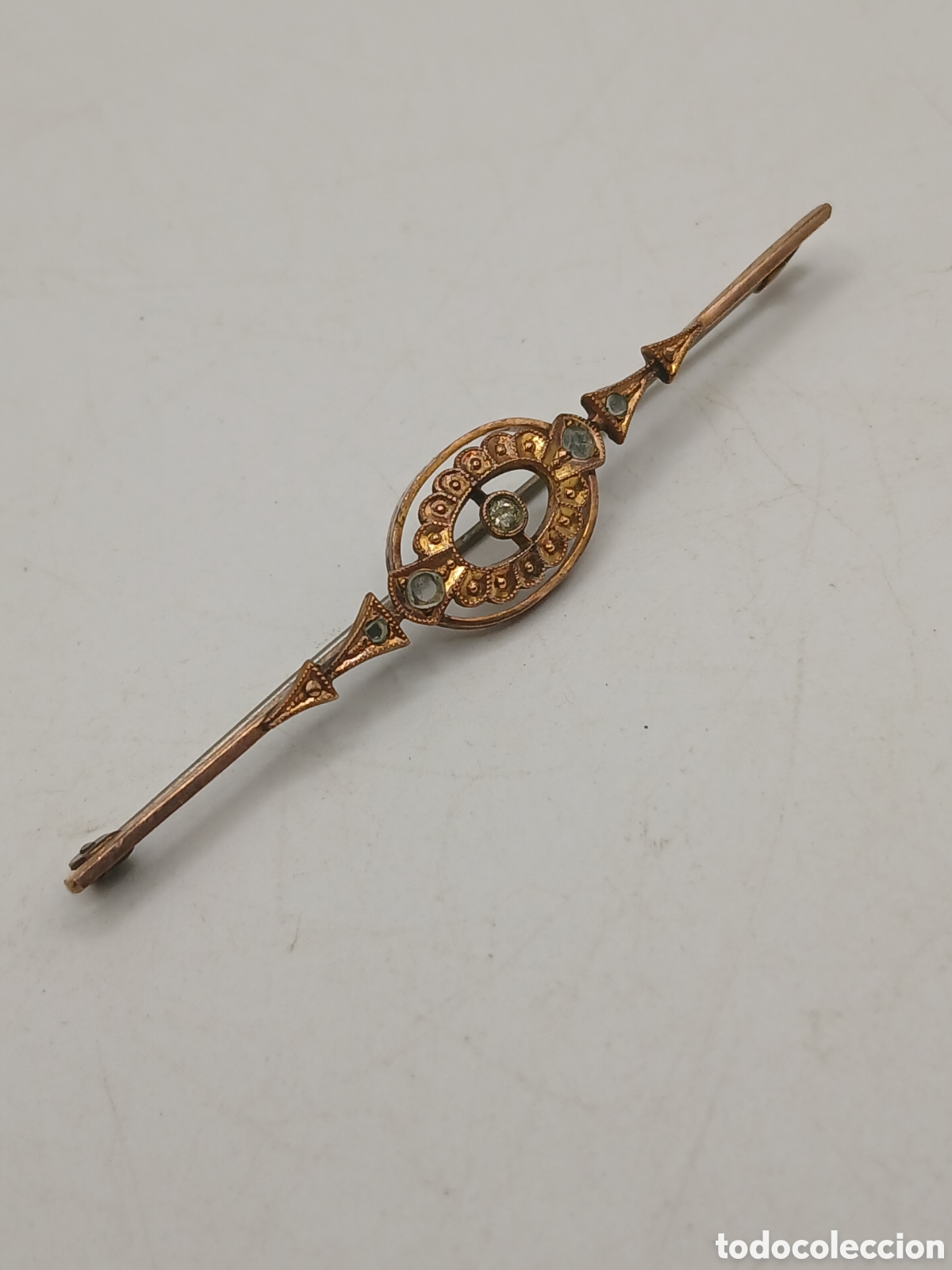 Joyeria: Antiguo broche Victoriano metal aleaci&oacute;n oro y pedrer&iacute;a