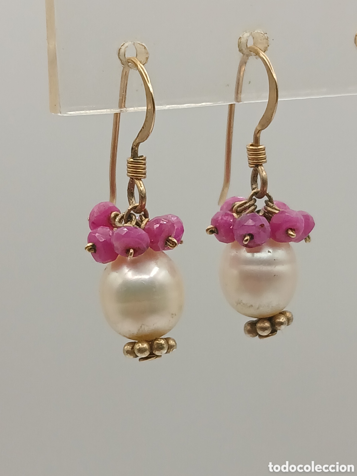 Joyeria: Pendientes plata 925mls chapado oro perla blanca agua salada y rub&iacute;es
