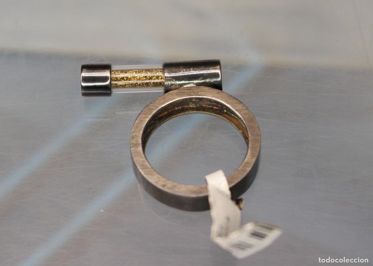 Joyeria: Original anillo de plata y fusible con virutas de oro.