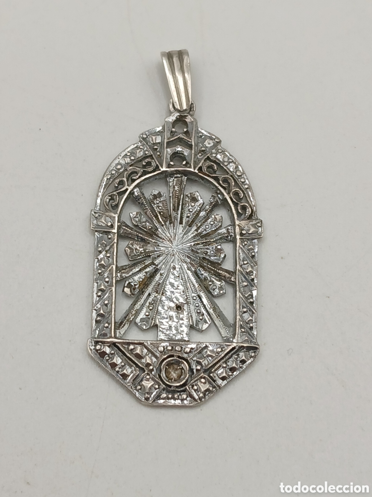 Joyeria: Colgante plata rodiada motivo religioso