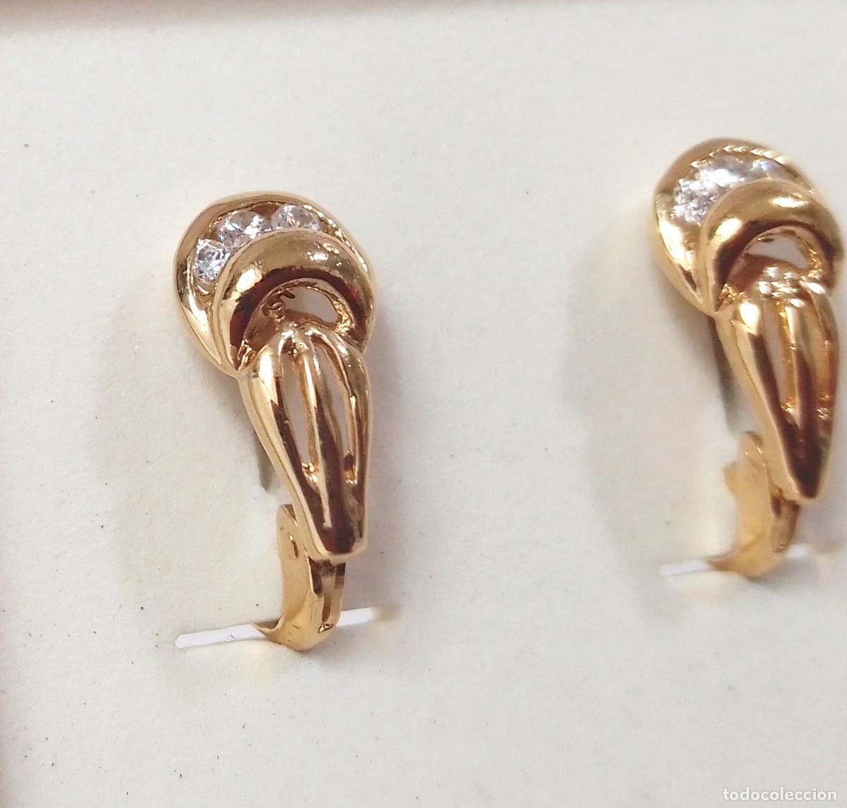 Joyeria: Pendientes de plata de ley ba&ntilde;ados en oro con circonitas