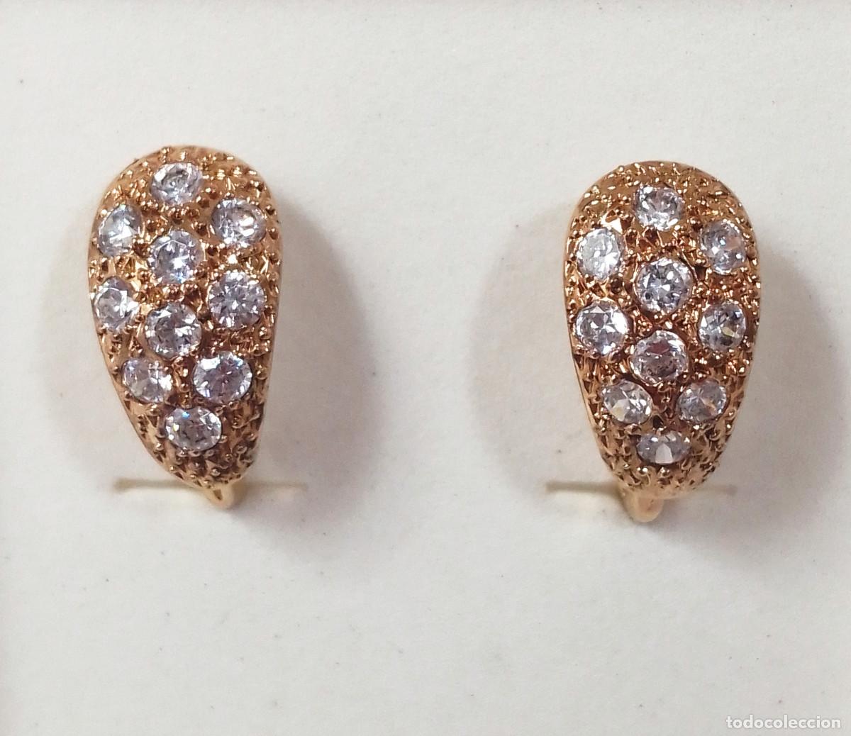 Jewelry: Pendientes de plata de ley ba&ntilde;ados en oro con circonitas