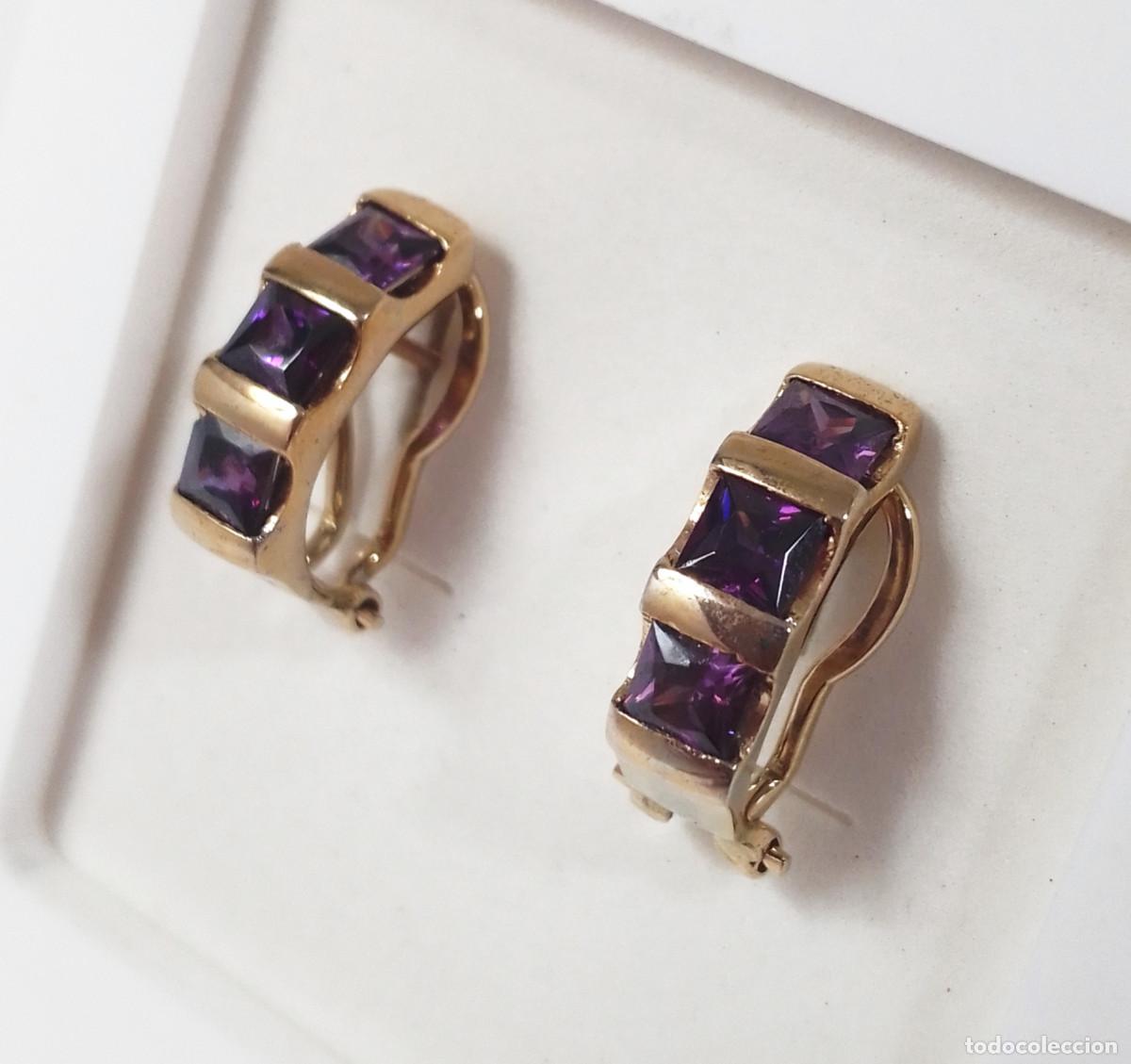 Joyeria: Pendientes de plata de ley ba&ntilde;ados en oro con circonitas color amatista