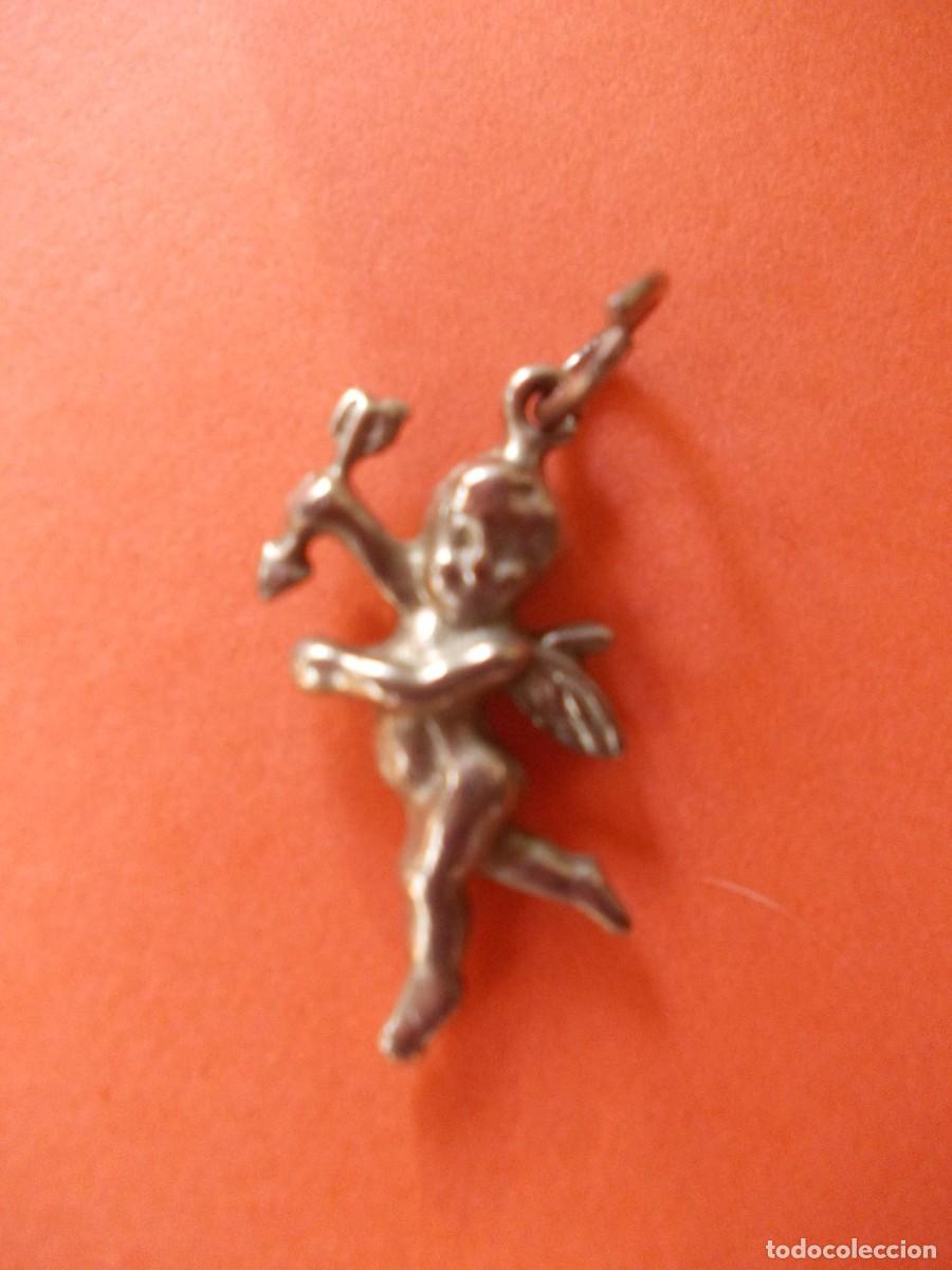Joyeria: Colgante antiguo de querub&iacute;n alado metal plateado Cupido con Arco y Flecha &Aacute;ngel del Amor