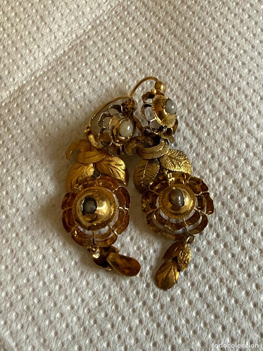 Joyeria: Preciosos pendientes antiguos, oro de 18 klts y cabujones con perlas