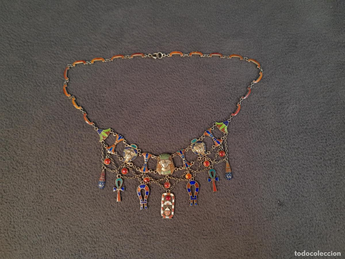 Joyeria: J-4453.COLLAR DE INSPIRACI&Oacute;N EGIPCIA EN PLATA 800 CON ESMALTES POLICROMADOS.CA.1925