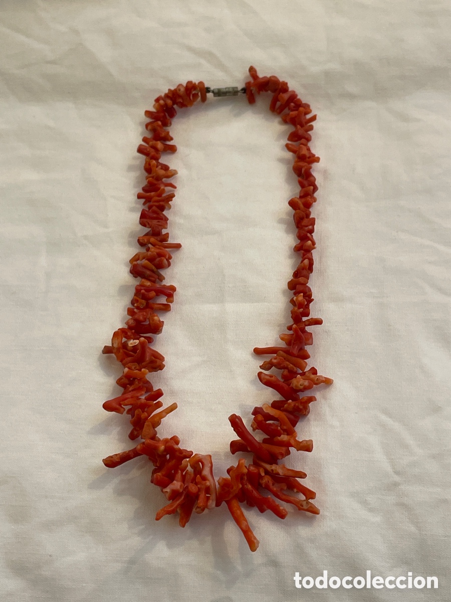Joyeria: Collar coral siglo XX