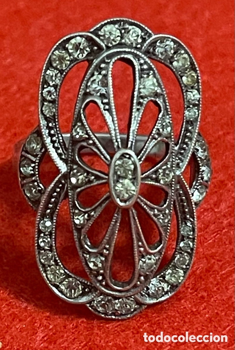 Joyeria: Bonito Anillo Antiguo, en plata de ley y pedrer&iacute;a