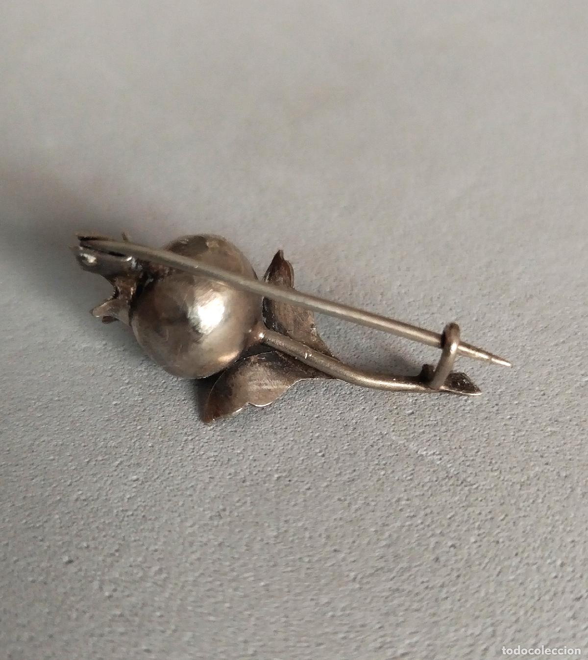 Joyeria: Antiguo broche de plata de ley, granada. - Foto 3
