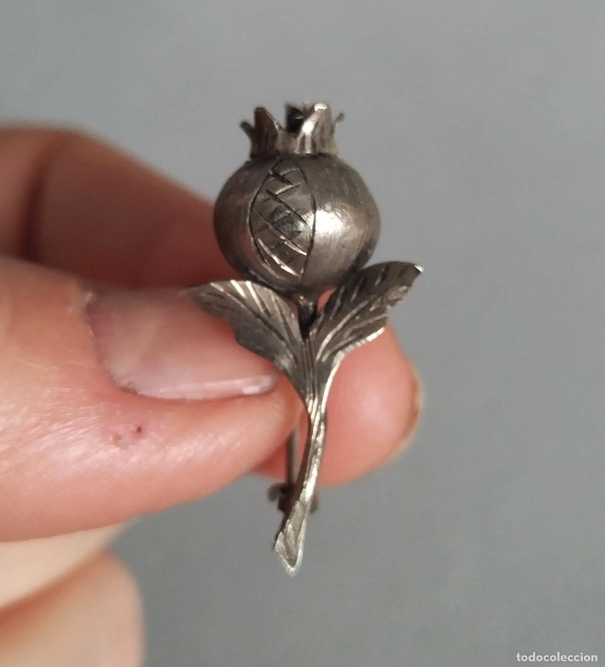 Joyeria: Antiguo broche de plata de ley, granada. - Foto 4