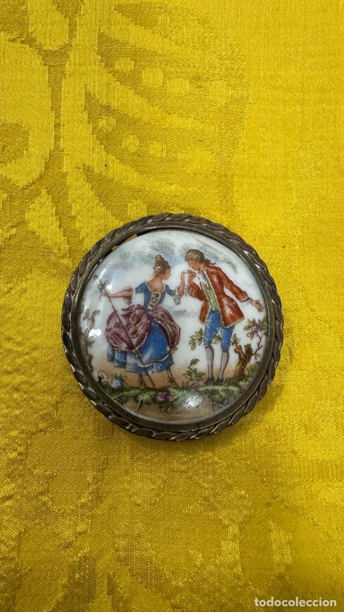 Joyeria: Antiguo broche de escena galana - Foto 1