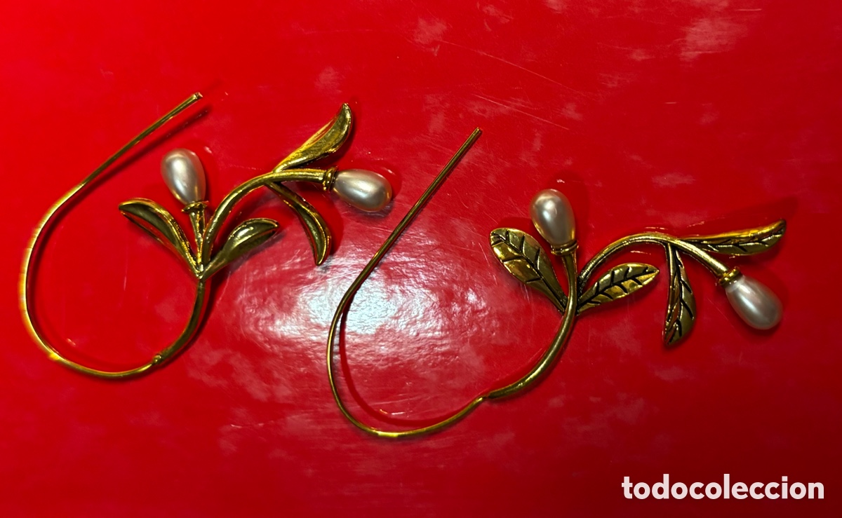 Joyeria: Pendientes dorados finos
