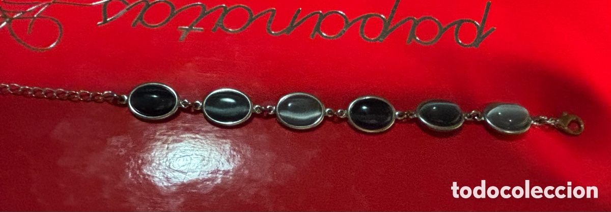 Joyeria: Pulsera plateada de bisuter&iacute;a