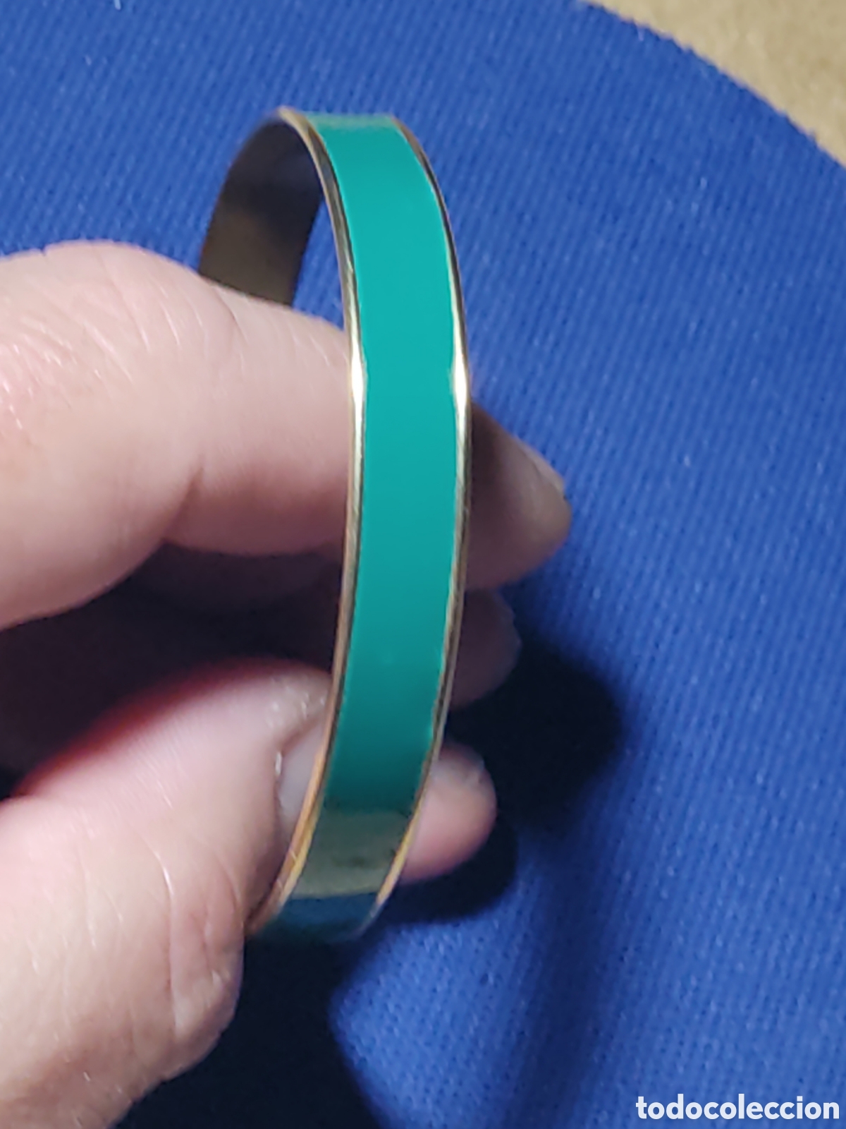 Joyeria: Antigua pulsera de lat&oacute;n con esmalte verde. - Foto 3