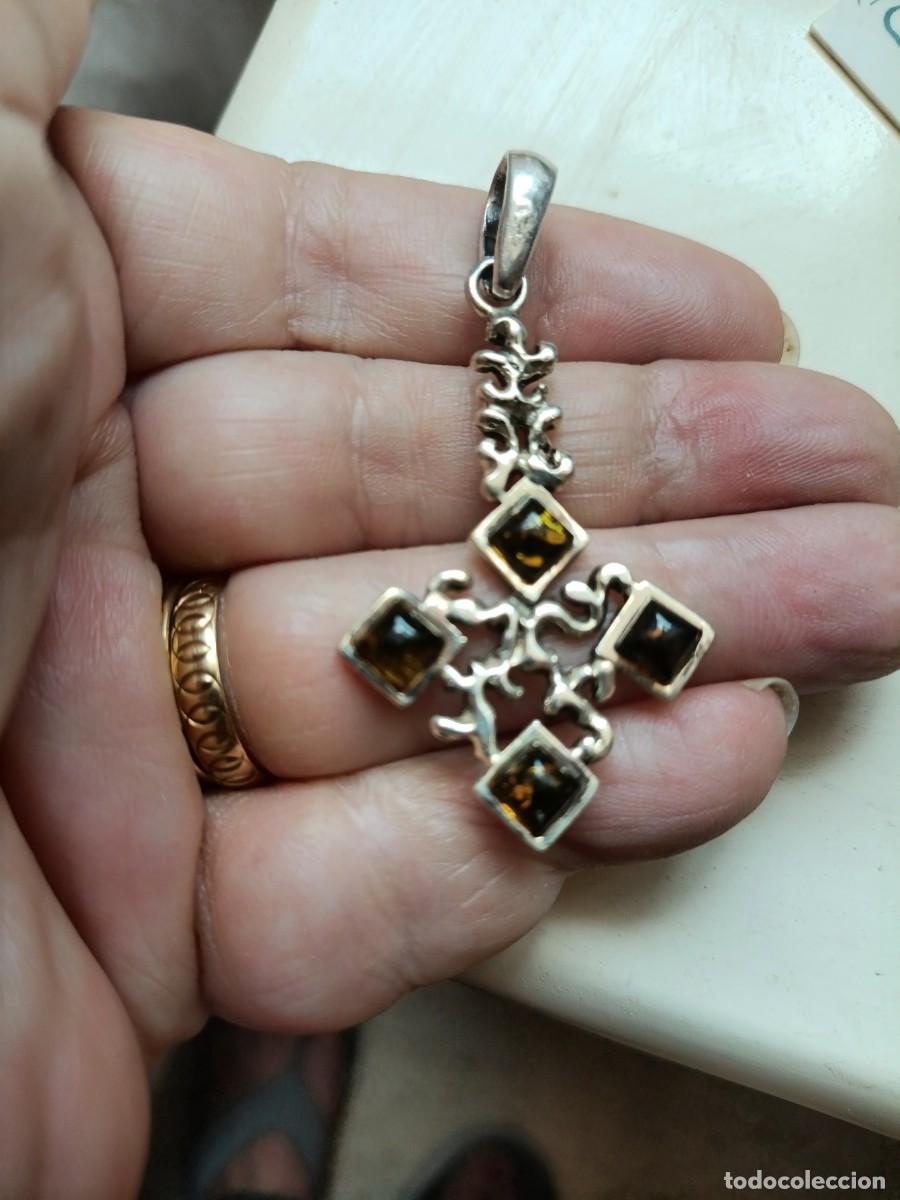 Joyeria: Colgante de plata de 1 Ley y cabujones del &aacute;mbar b&aacute;ltico