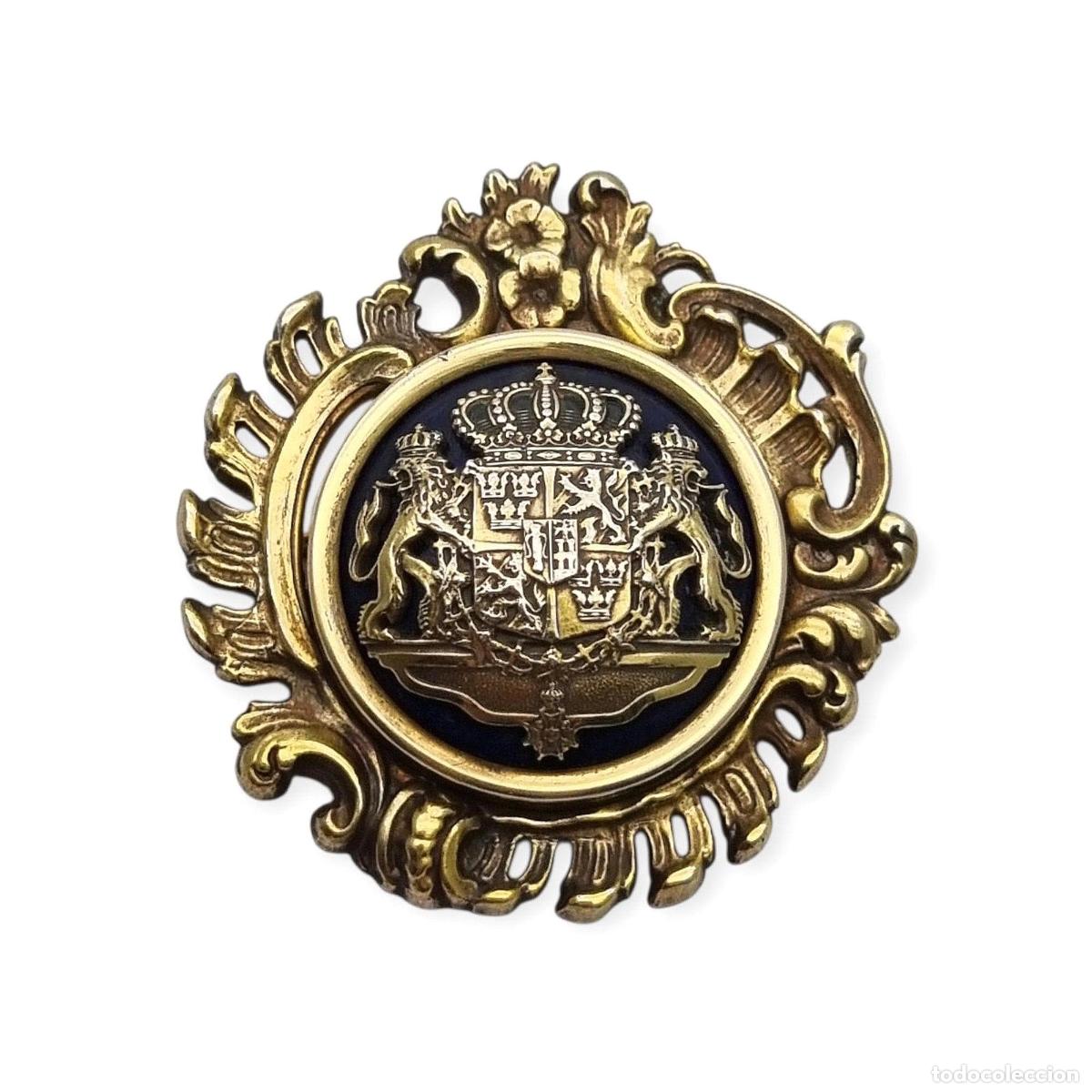 Joyeria: Broche her&aacute;ldico sueco de plata dorada y esmalte azul, Gran Escudo Real de Suecia, 1973