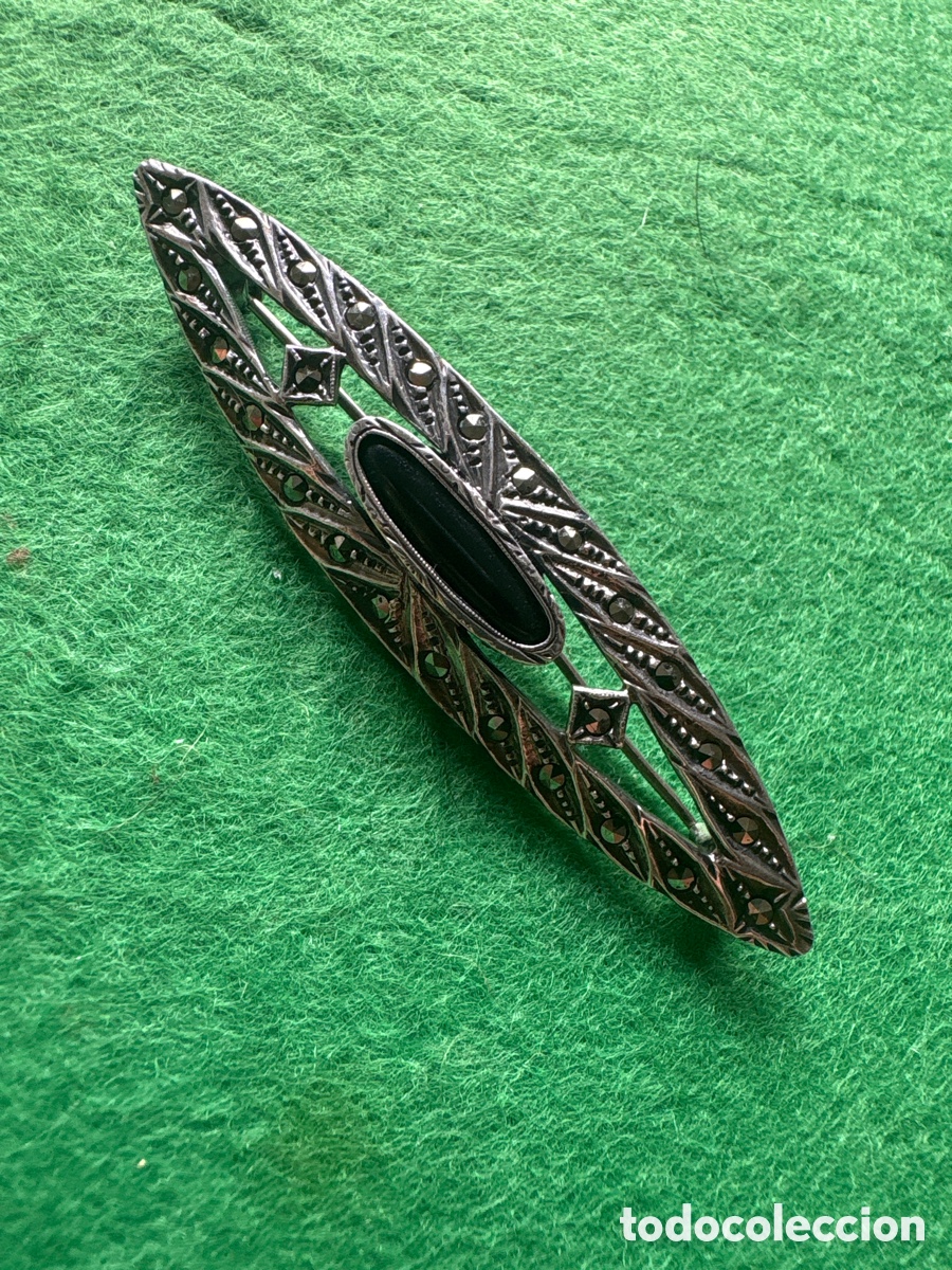 Joyeria: Gran broche de plata, azabache y marcasitas (A6)
