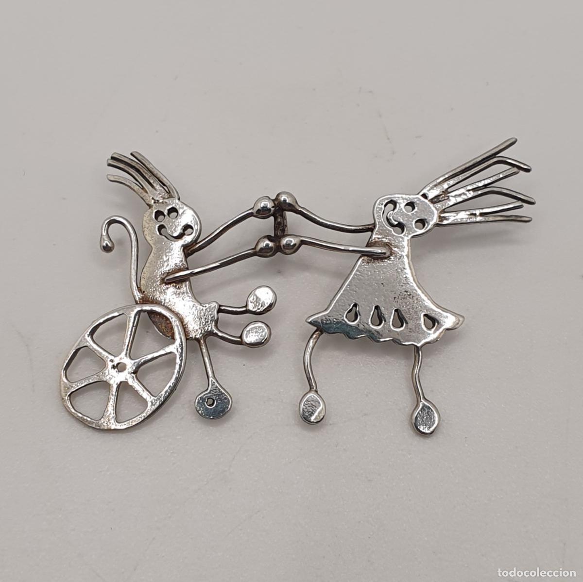 Joyeria: Bello colgante en plata de primera ley 925 dise&ntilde;o exclusivo sobre la inclusi&oacute;n en la discapacidad.