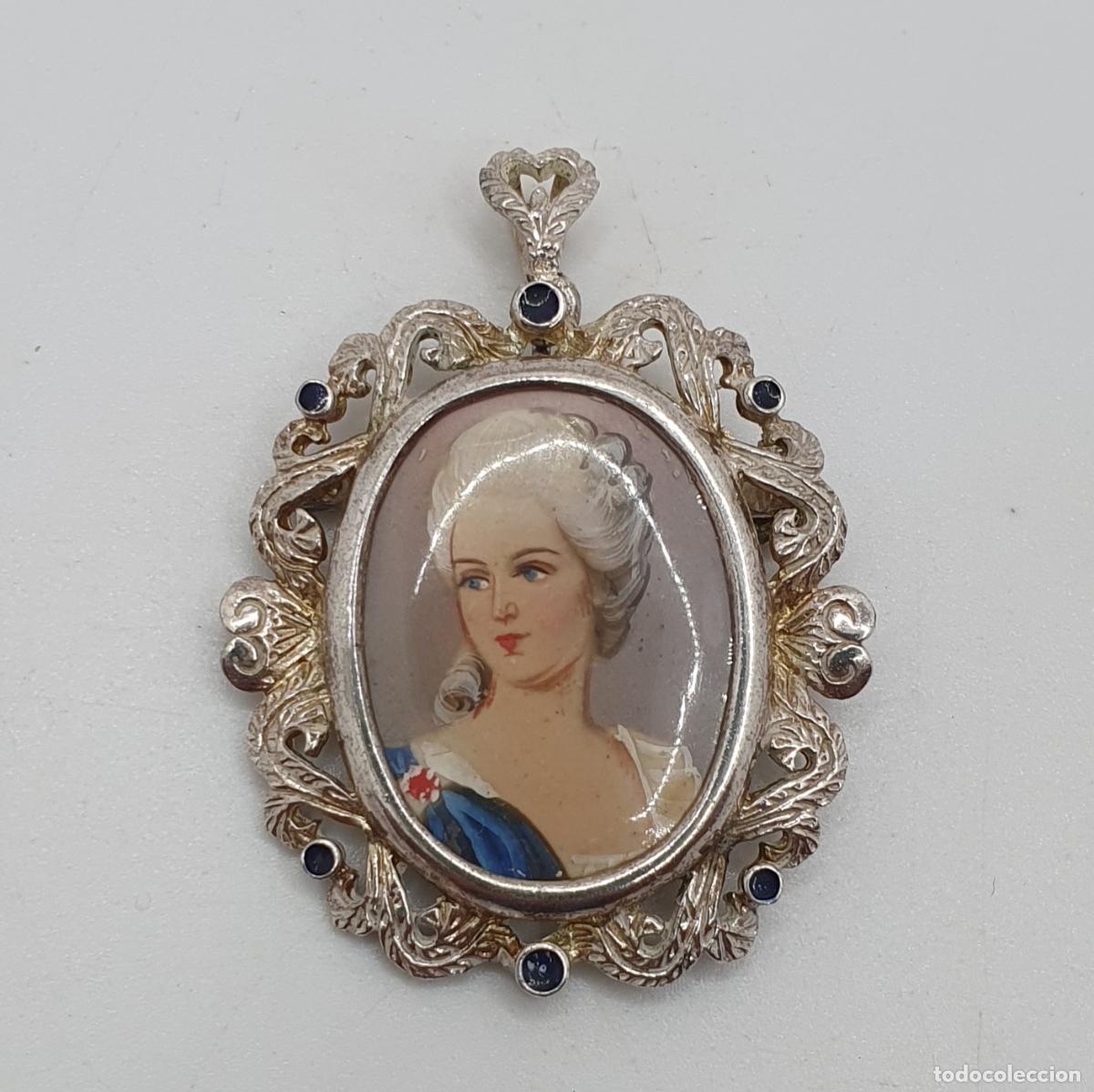 Joyeria: Encantador colgante Victoriano con imagen de bella dama de &eacute;poca en plata de primera ley 925.