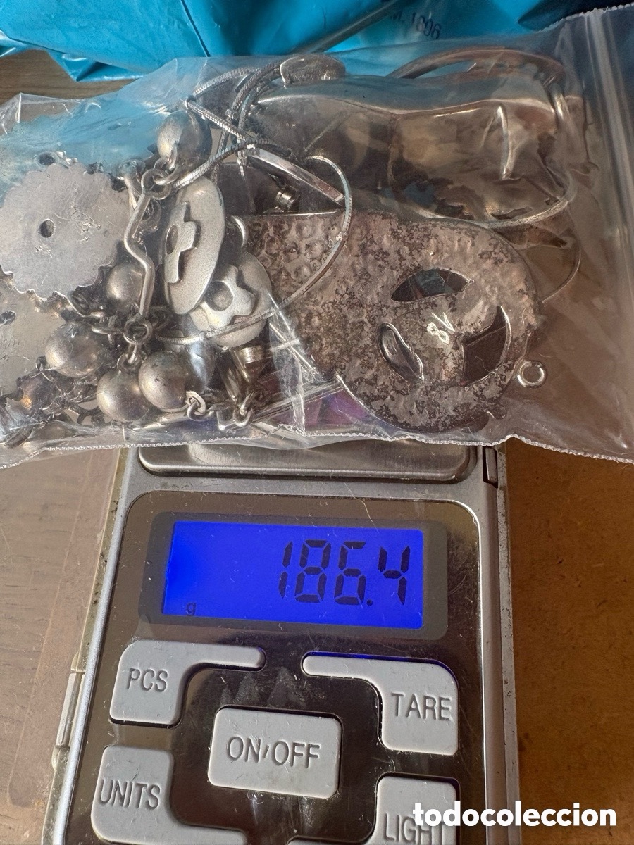 Joyeria: Lote 186 gramos de plata de ley 925 y medalla con vistas en oro en joyer&iacute;a (A15)