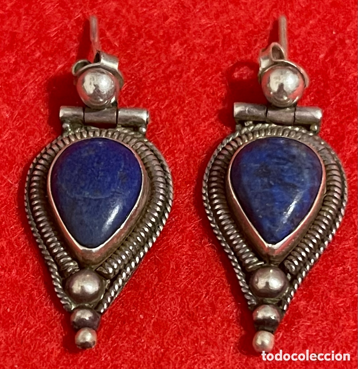 Joyeria: Hermosa pareja de pendientes, en plata de ley contrastada y lapisl&aacute;zuli.