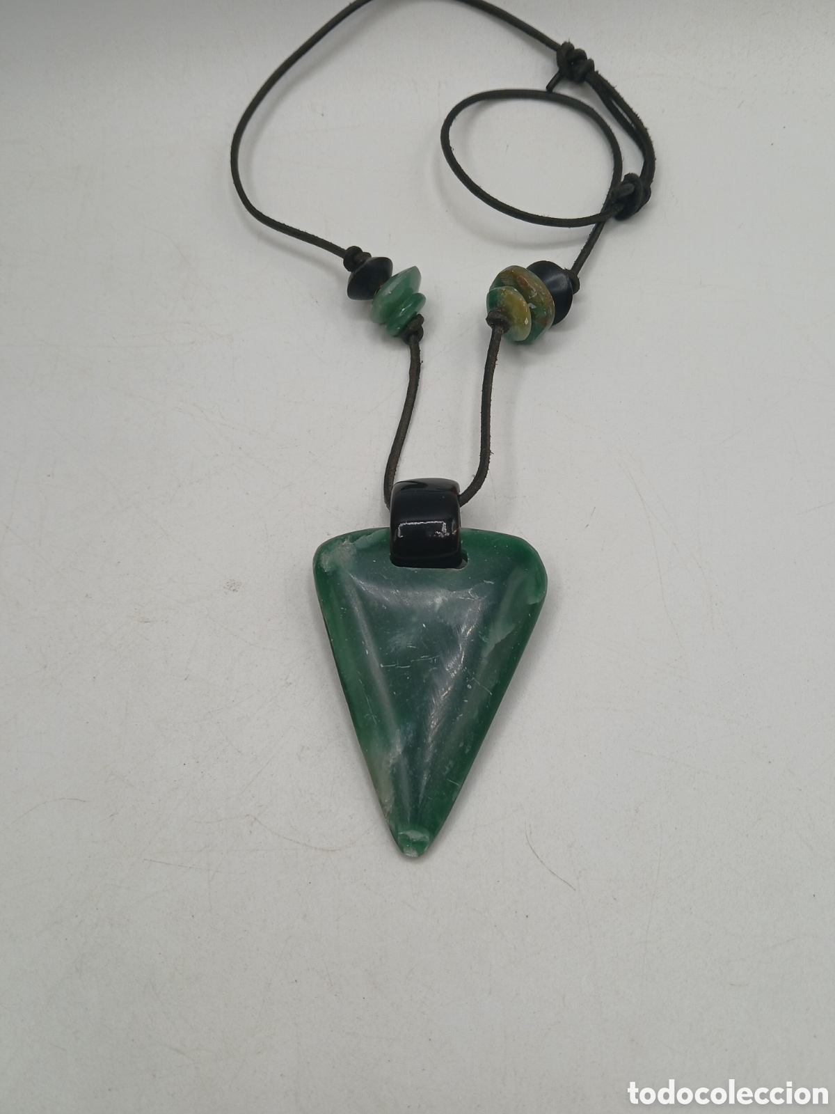 Joyeria: Collar jade verde y asta. Cord&oacute;n cuero - Foto 4