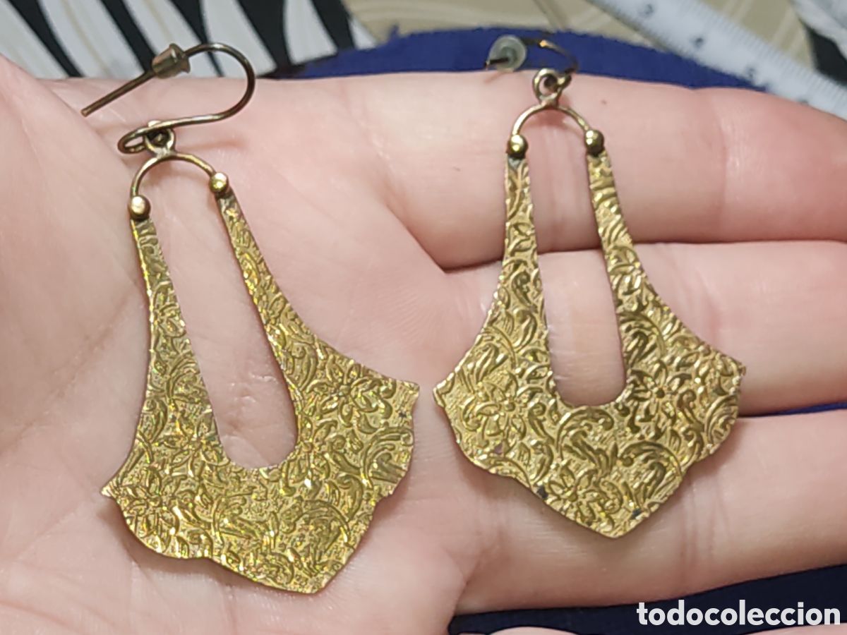 Joyeria: Pendientes Art Deco de lat&oacute;n repujado. - Foto 6