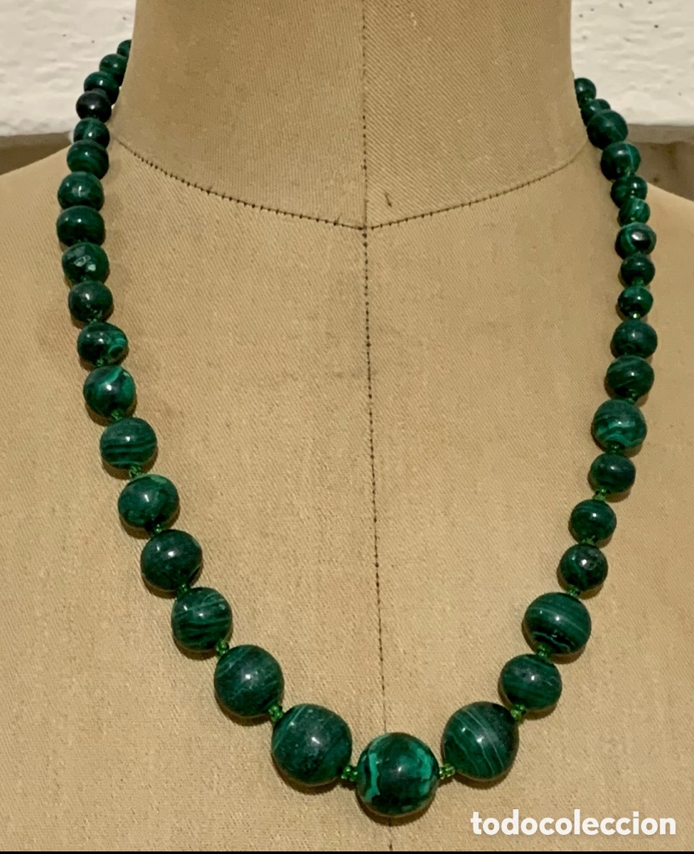 Joyeria: Collar. Perlas de Malaquita. A&ntilde;os 50.