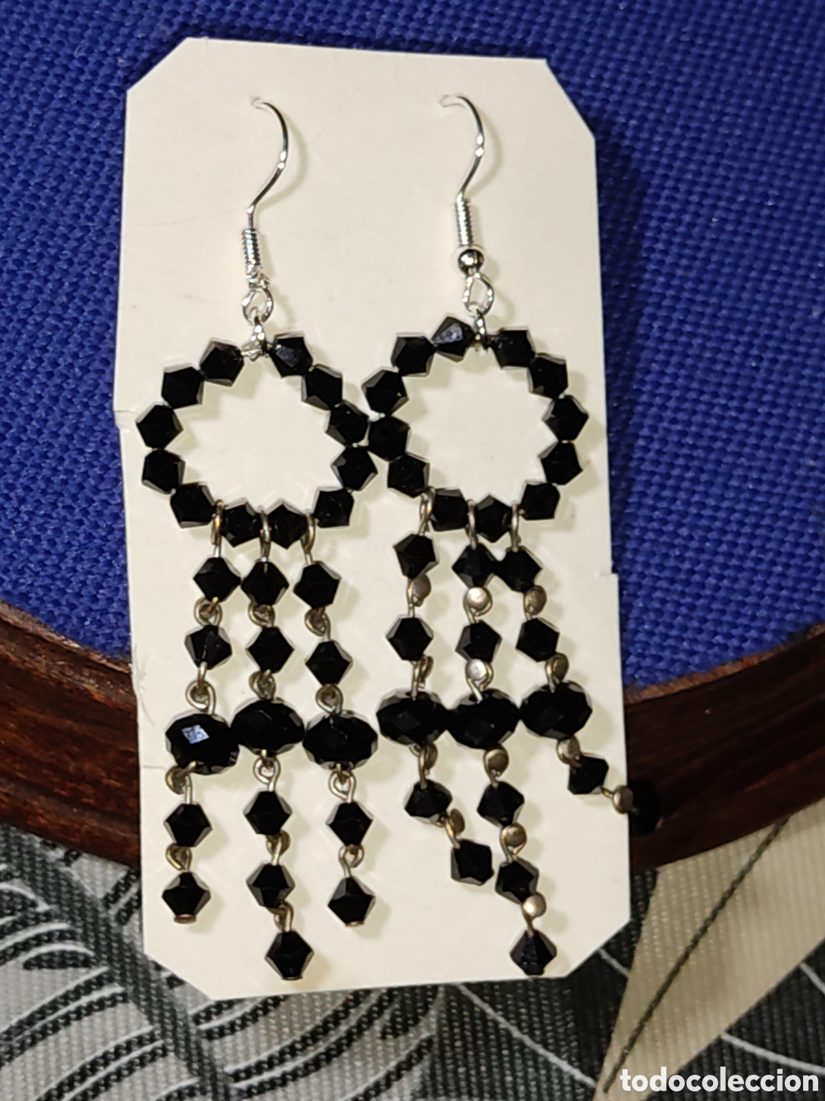 Joyeria: Pendientes largos de cristal negro facetado.Vintagr.
