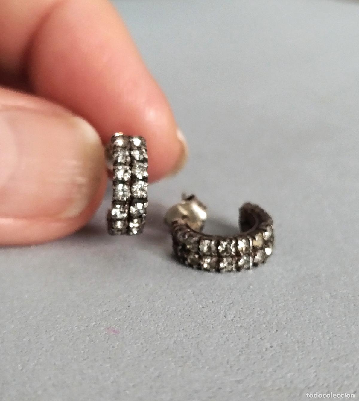 Joyeria: Pendientes de plata con brillantitos. - Foto 2
