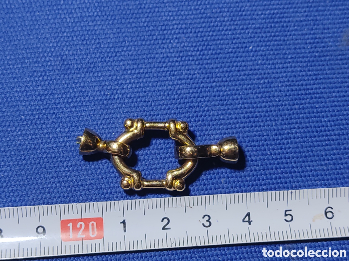 Joyeria: Estupendo cierre para collar de plata contrastada ba&ntilde;ado en oro.