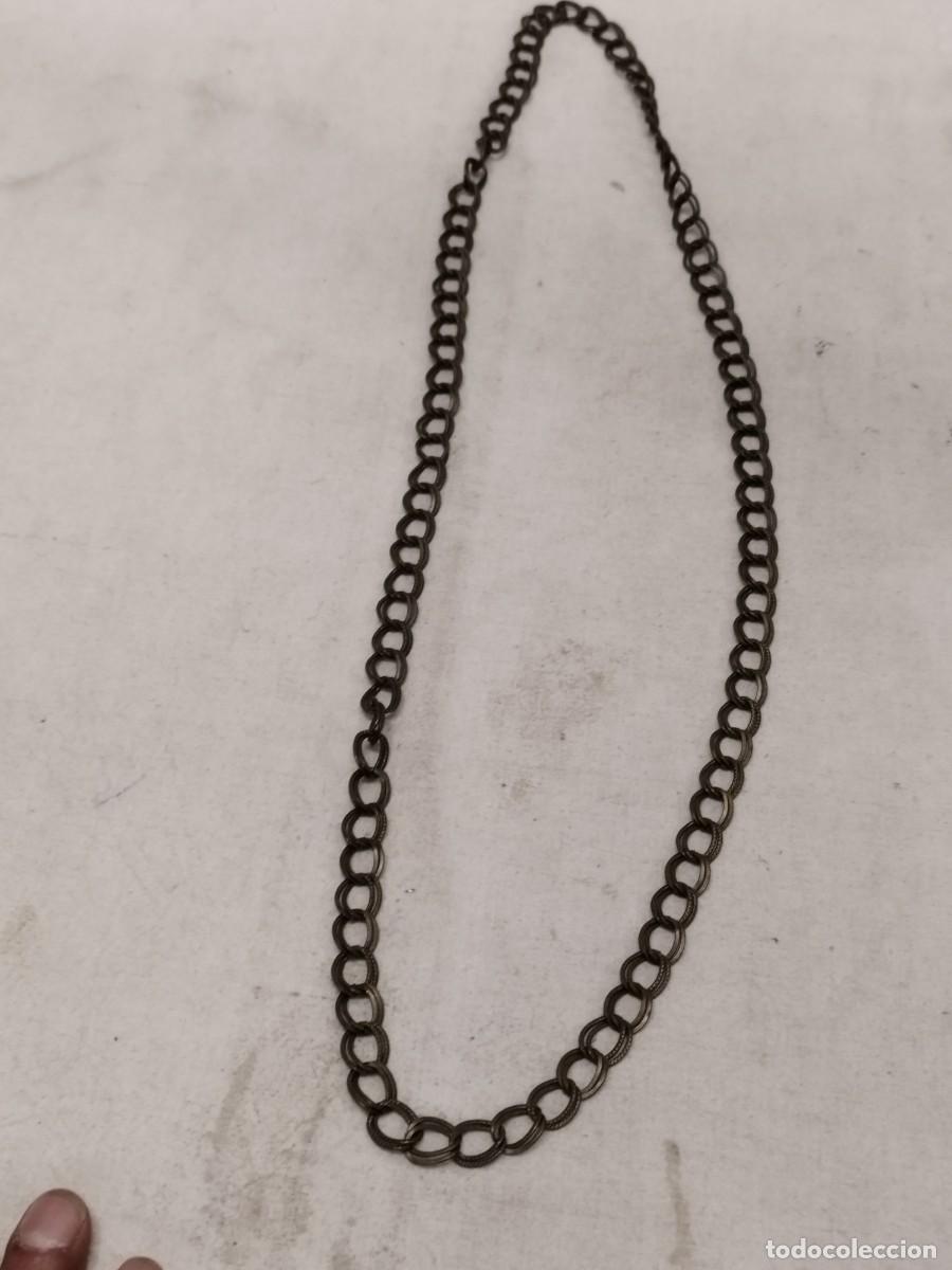 Joyeria: Antigua cadena de grandes eslabones.