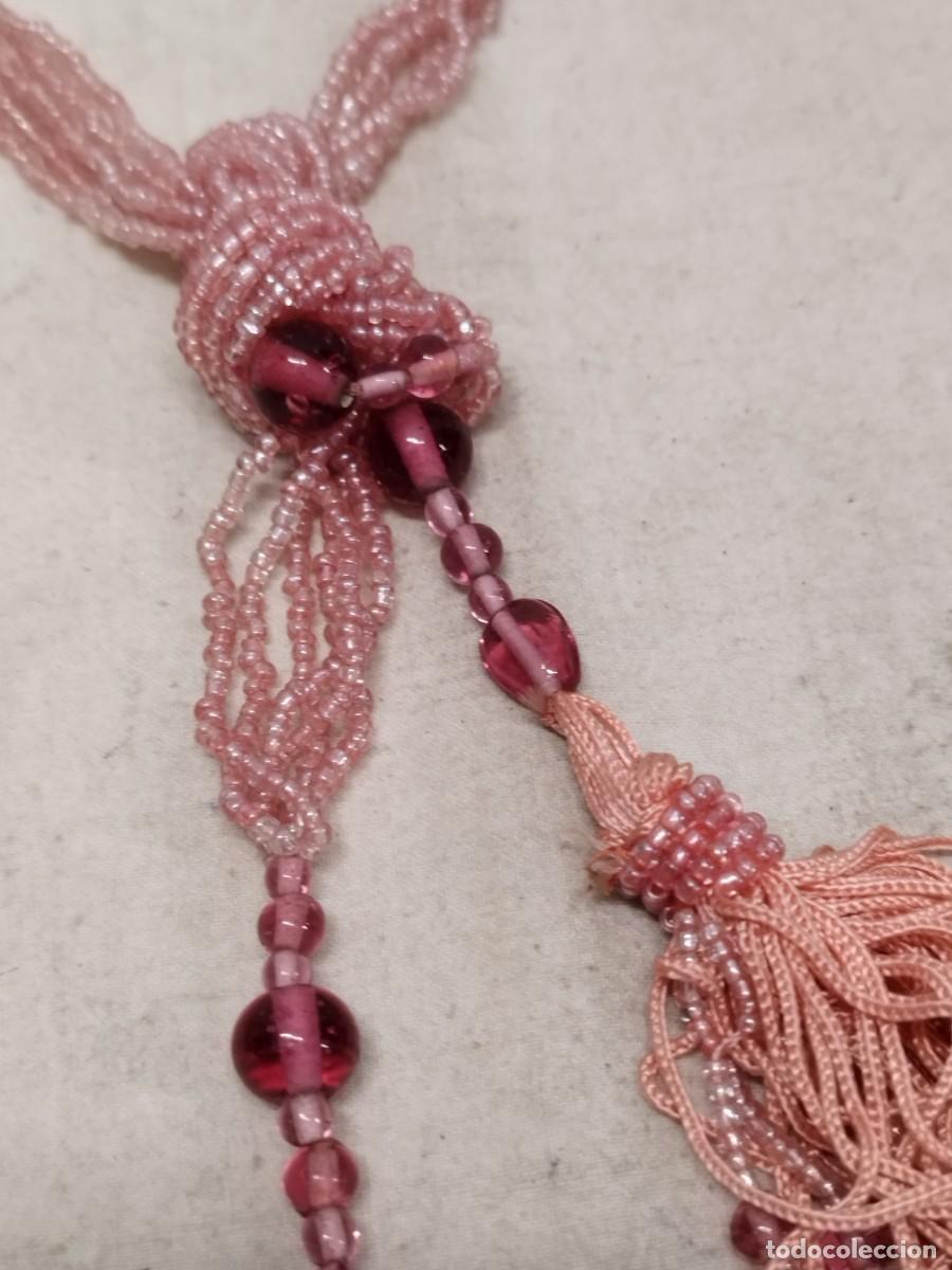 Joyeria: Gran collar de peque&ntilde;as cuentas rosadas, con flecos. - Foto 4