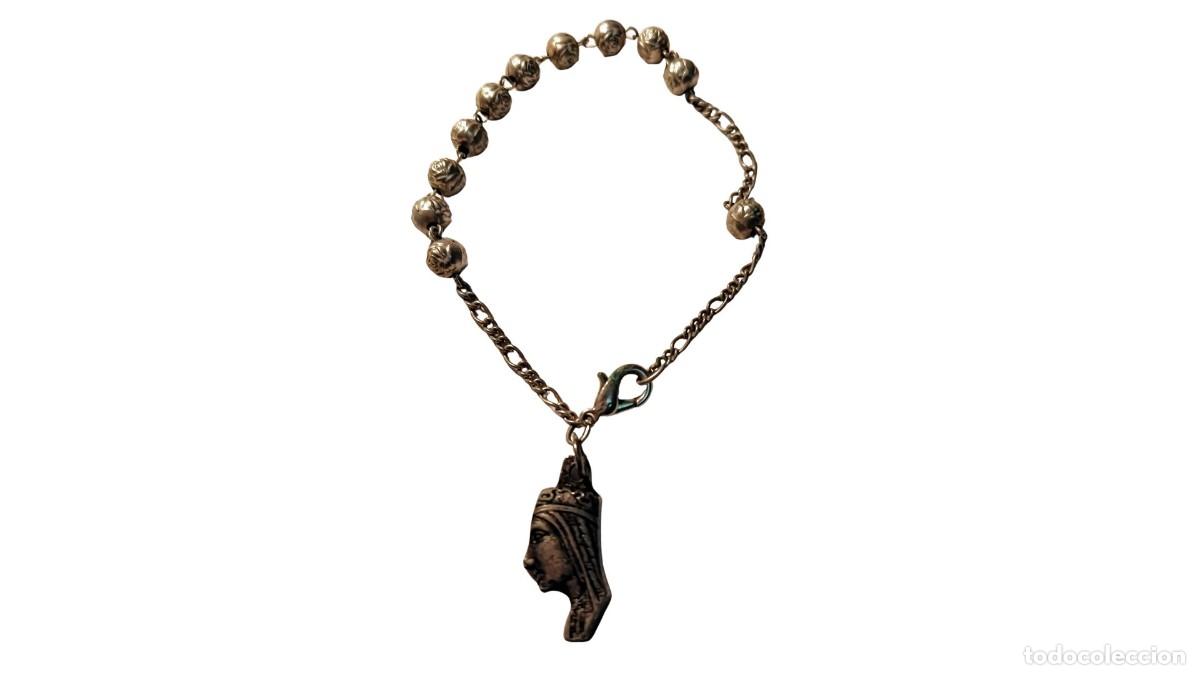 Joyeria: PULSERA CUENTAS ESF&Eacute;RICAS PLATEADAS ROSA EN RELIEVE &middot; CHARM NEFERTITI EGIPCIA &middot; A&Ntilde;OS 70/80