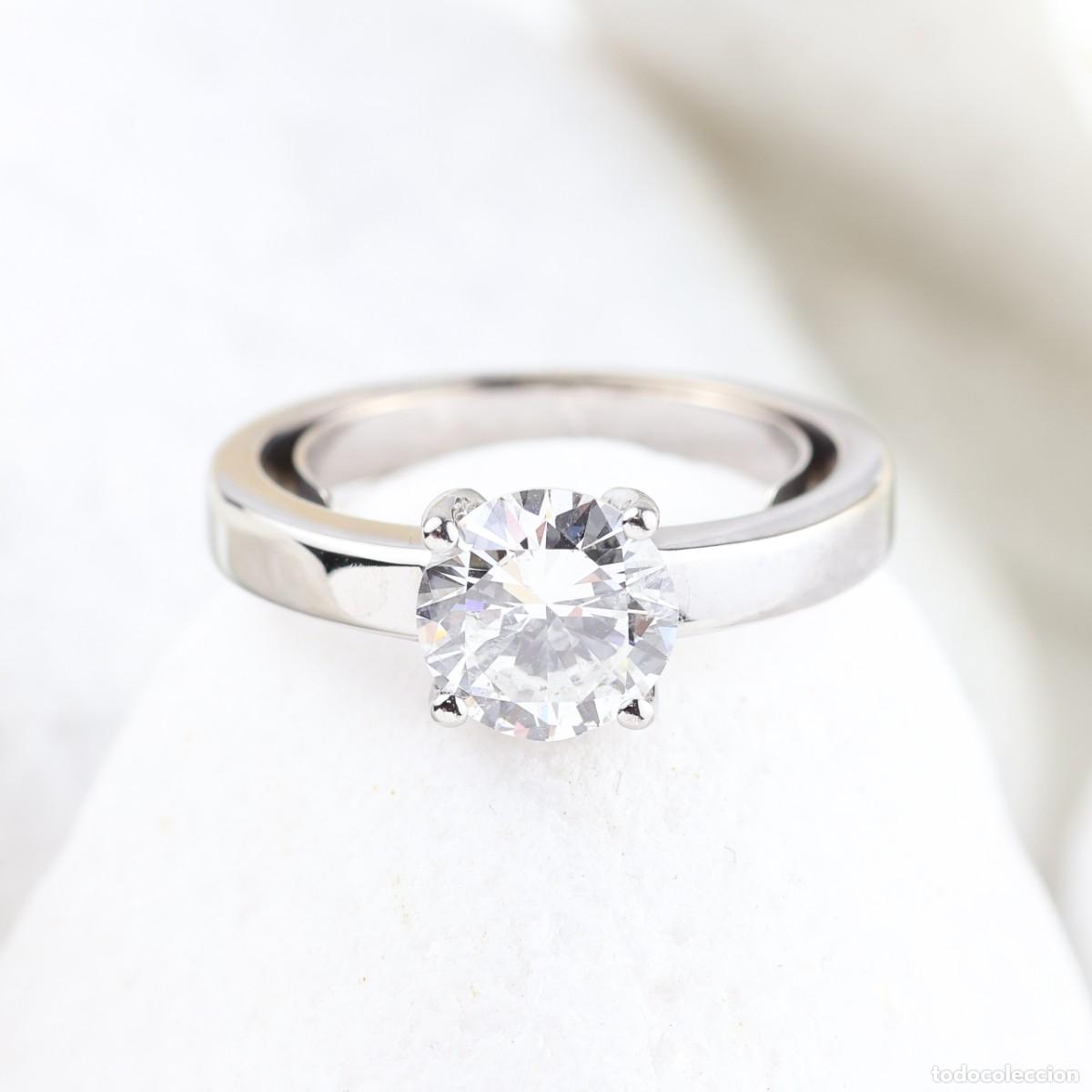 Joyeria: Anillo solitario oro blanco 18K con diamante natural de 1,72 ct