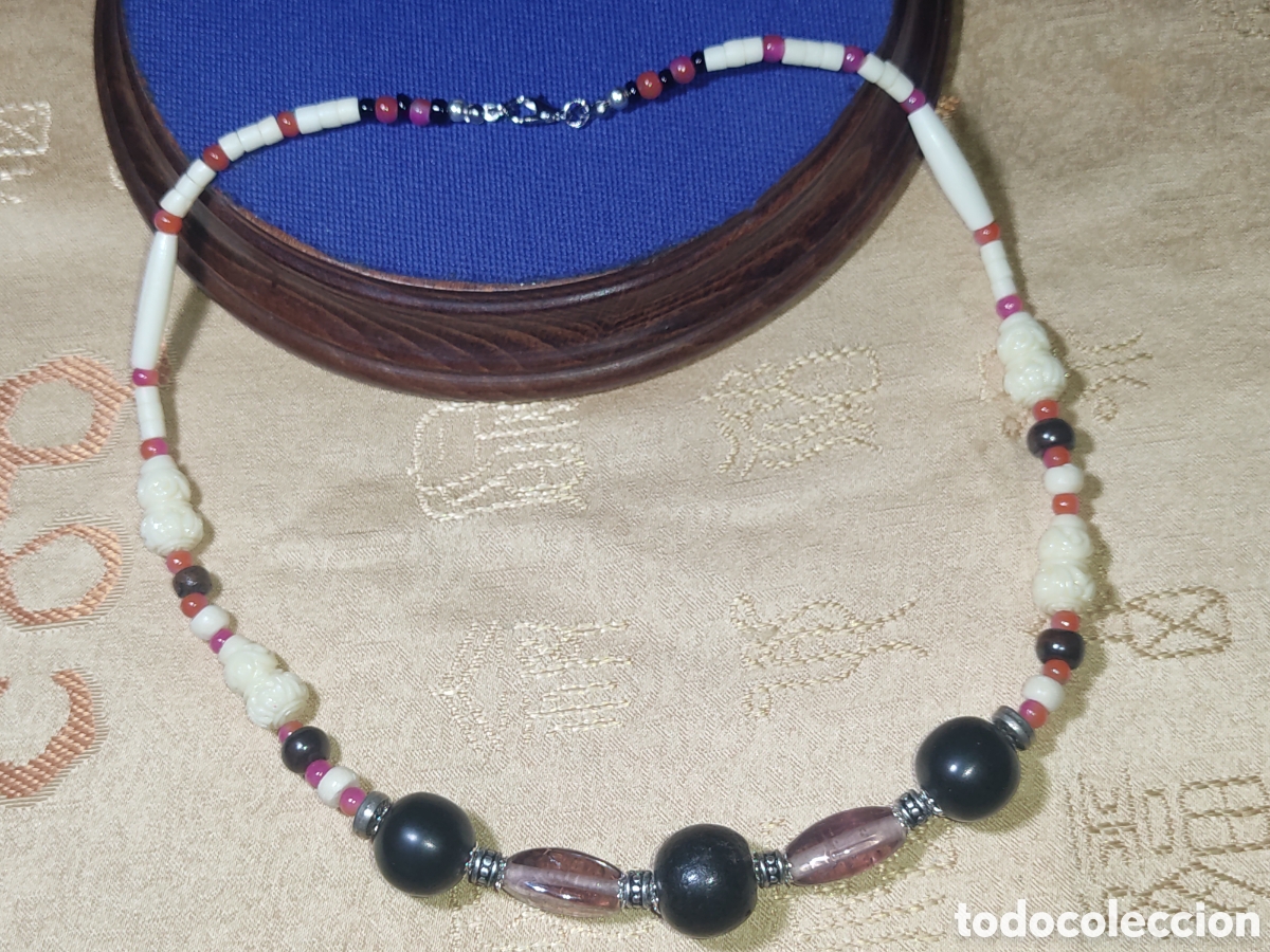 Joyeria: Collar de hueso,cristal y madera.Vintage.