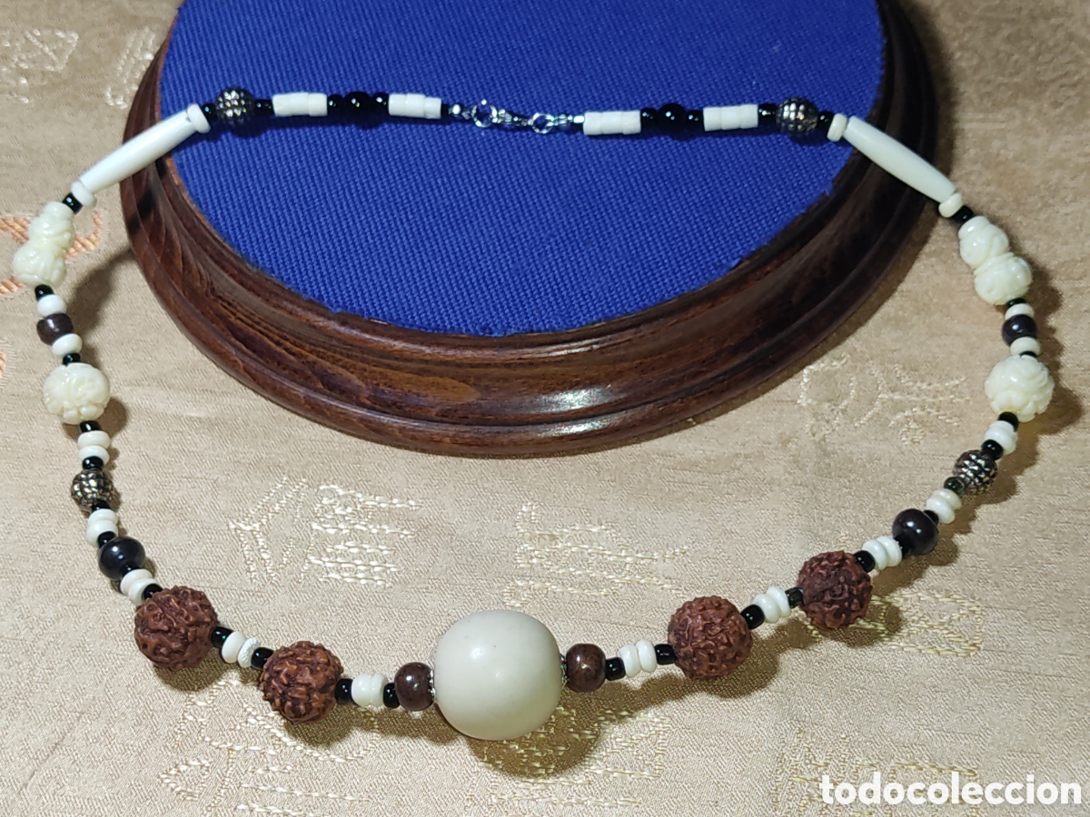 Joyeria: Collar de hueso y Mala Rudraksha.Vintage.