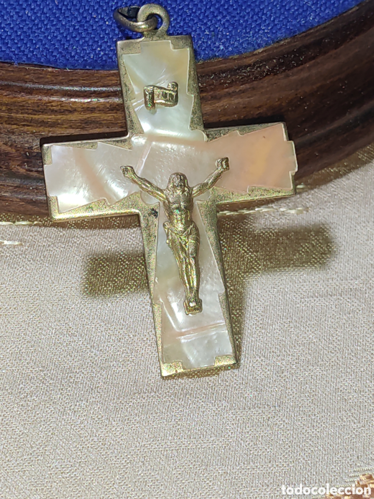 Joyeria: Antigua Cruz de comuni&oacute;n nacarada - Foto 2