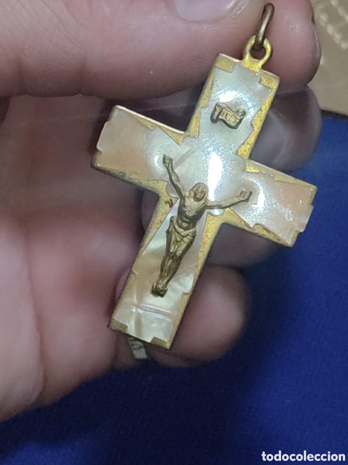 Joyeria: Antigua Cruz de comuni&oacute;n nacarada - Foto 3