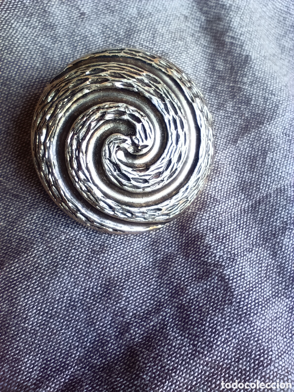 Joyeria: Pasador / Anillo para Pa&ntilde;uelo Vintage - WEST GERMANY - Dise&ntilde;o Espiral Texturizado - A&ntilde;os 70/80