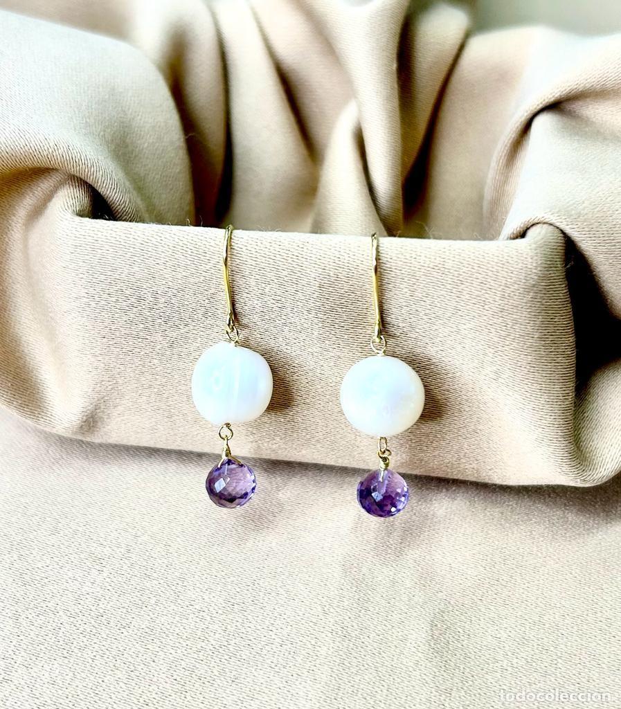 Joyeria: Pendientes largos, oro amarillo 18K, amatista natural y perla FreshWater