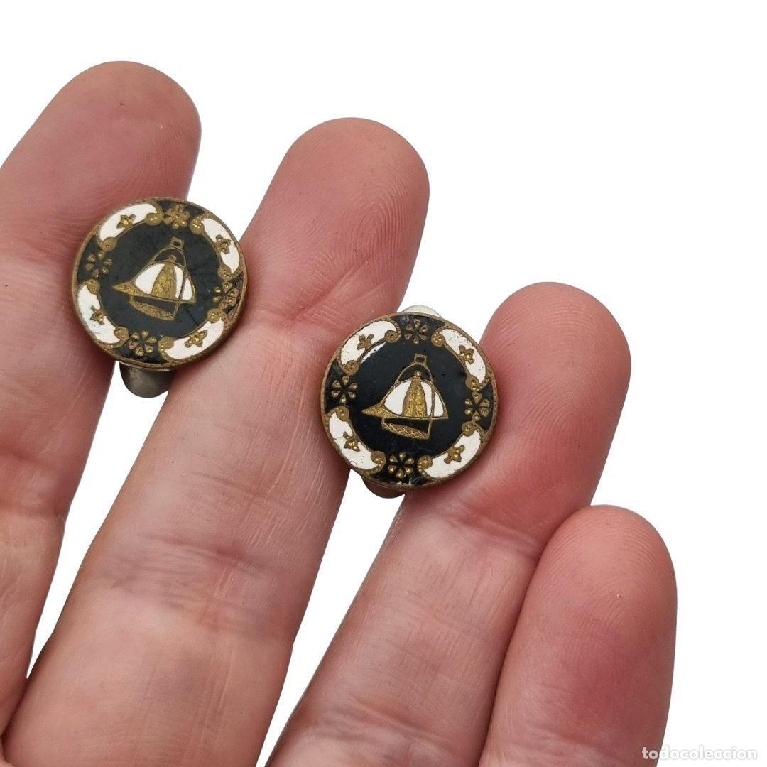 Joyeria: Gemelos antiguos esmaltados con emblema y marcados C&C&ordm;, Europa circa 1890-1920
