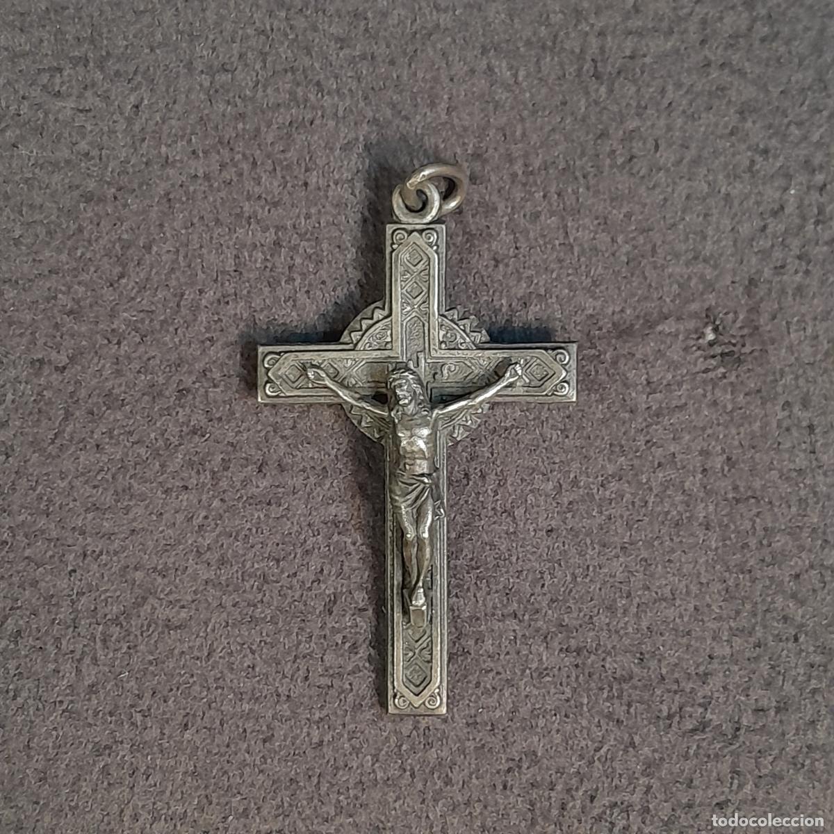 Joyeria: J-4478. CRUZ RELICARIO CON CRUCIFIJO Y SANTA TERESITA. SIGLO XIX.